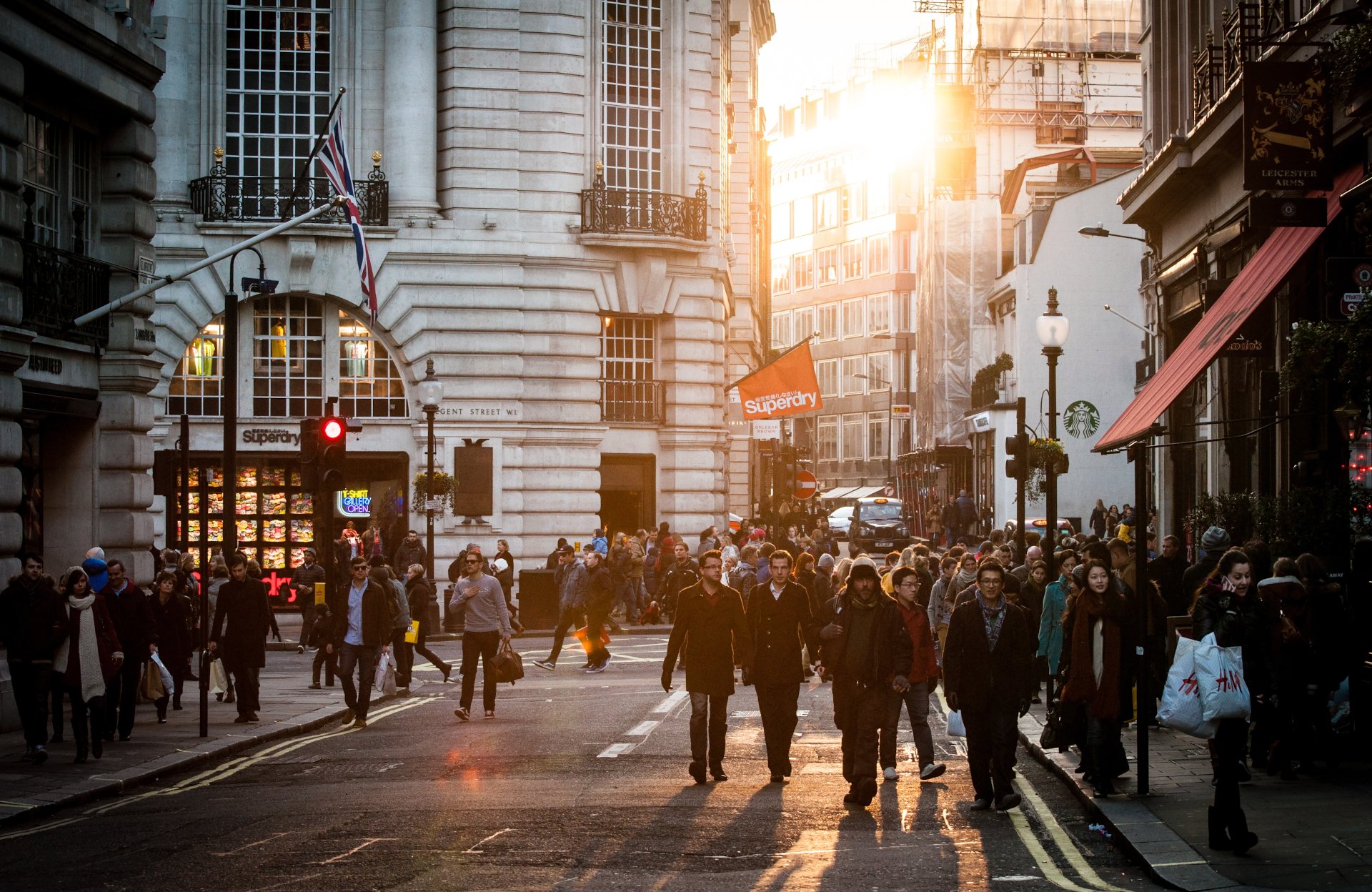 shoppers-high-street